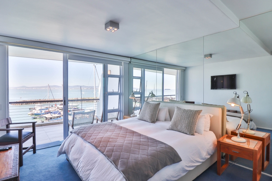 To Let 3 Bedroom Property for Rent in Mouille Point Western Cape